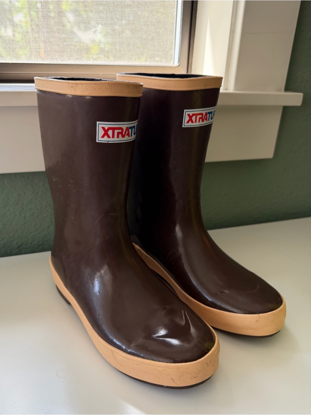 XTRATUF Big Kids 8” Legacy Boots, size 3